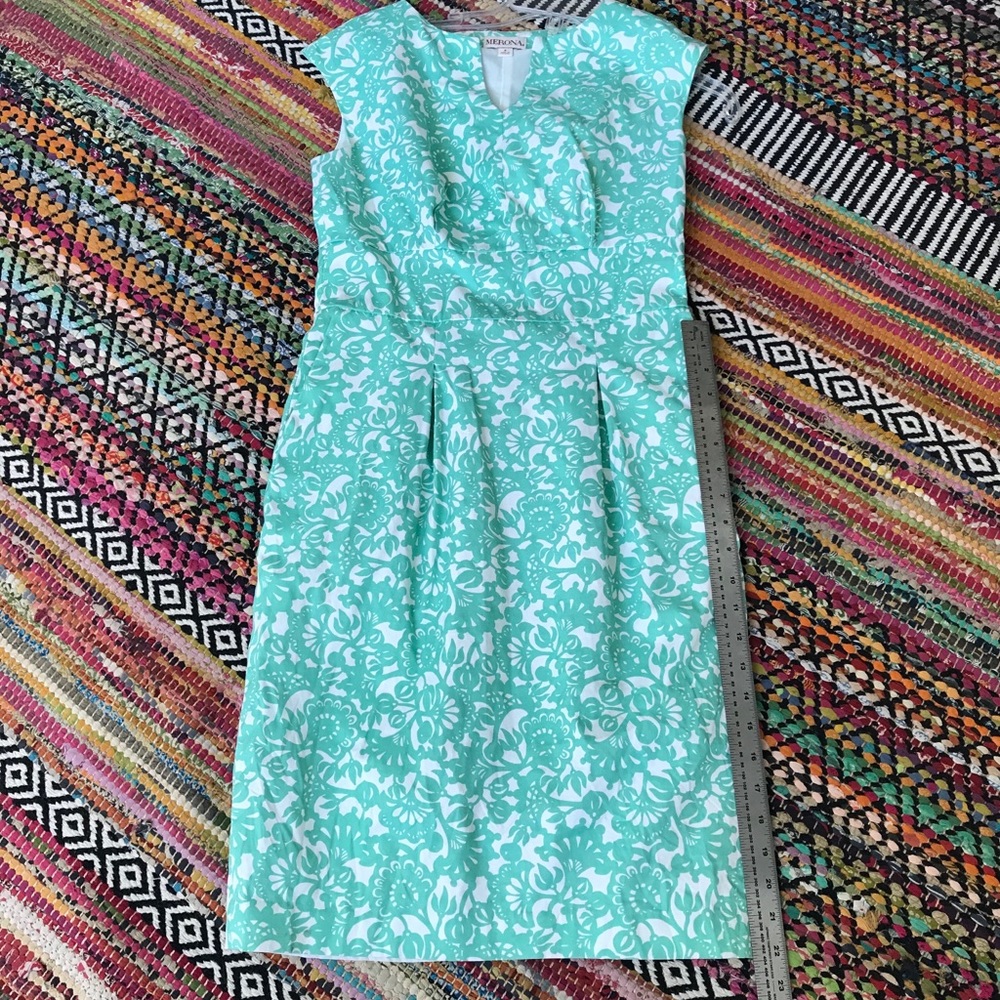 Perfect summer dress, sz 4 lined with pockets!